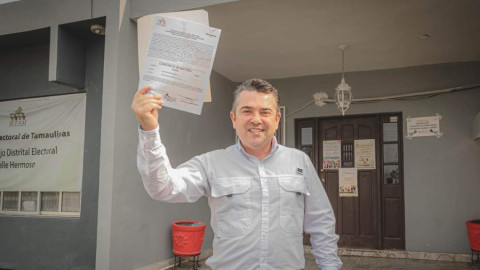 Reciben constancia de mayoría como diputados locales electos por Matamoros 