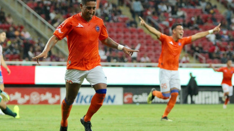 Afición de Chivas pide salida de Tomás Boy, tras derrota ante Correcaminos