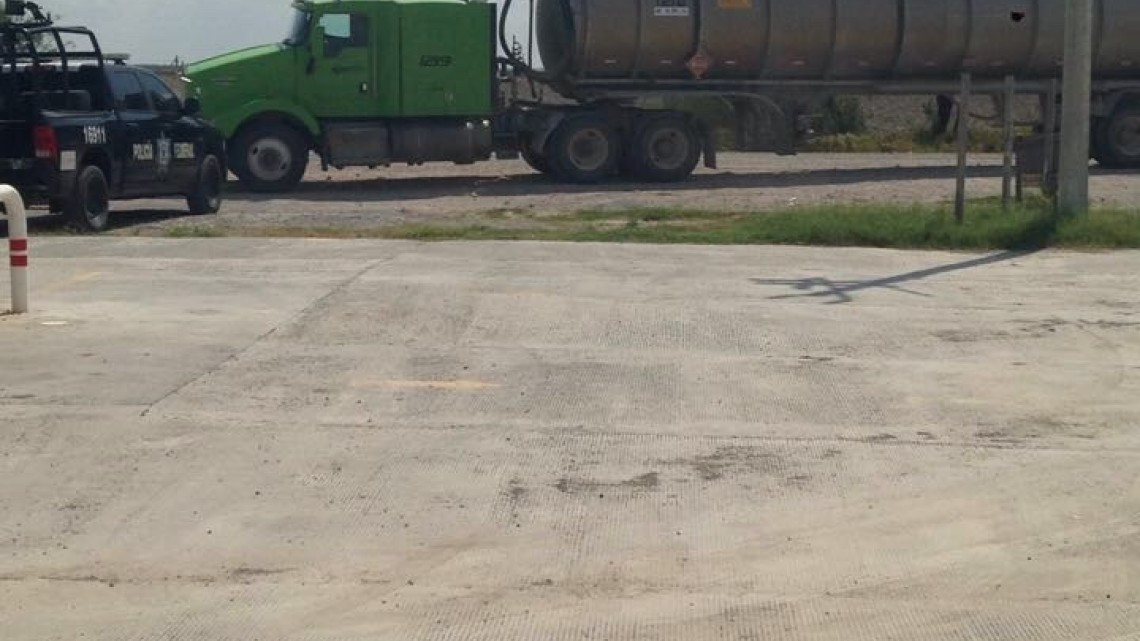 Clausuran gasolinera en Río Bravo