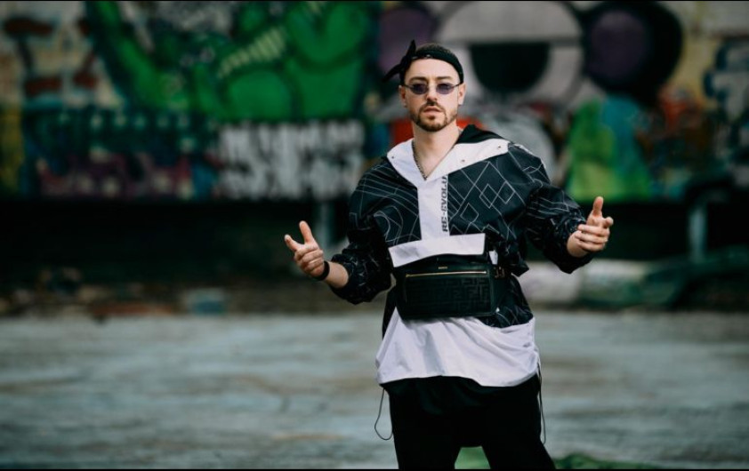 Pee Wee estrena "Callejera"