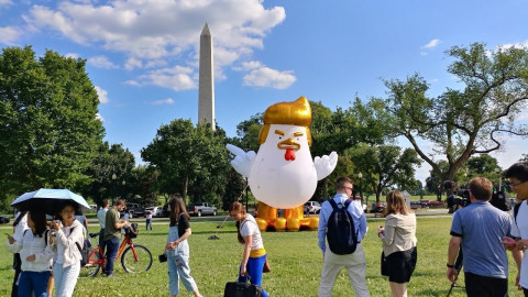 `Don Chiken´ invade la Casa Blanca