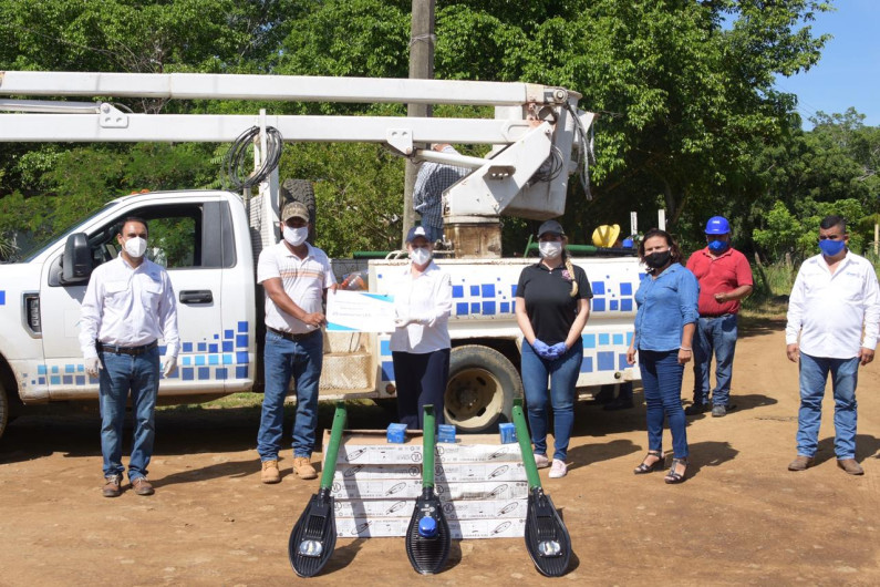 Moderniza Gobierno de Altamira alumbrado en comunidades rurales