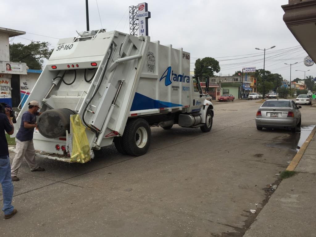 Entrarán en funcionamiento camiones recolectores de basura y unidades motrices nuevas