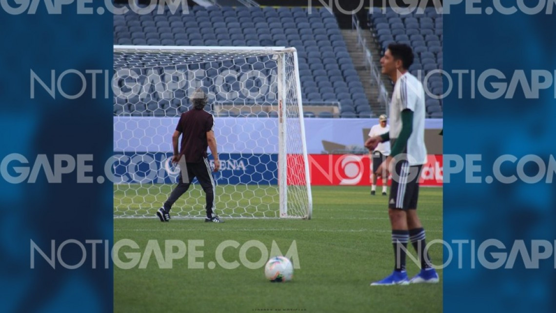 Con espías y todo, entrenó la Selección Mexicana en Chicago