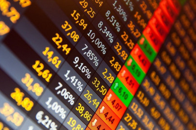 Dólar baja 22 centavos y se vende 18.88 en los bancos 