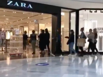 Tras reapertura de tiendas Zara en Francia, reportan largas filas 
