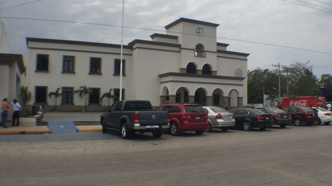 Serán dados de baja más de 40 vehículos chatarra del municipio