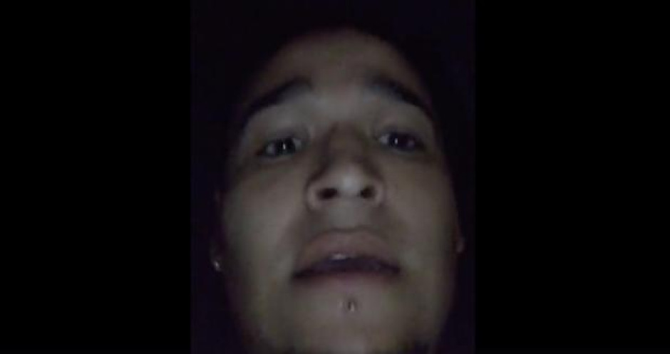 Ladrón se exhibe en Facebook tras robar celular de reportero