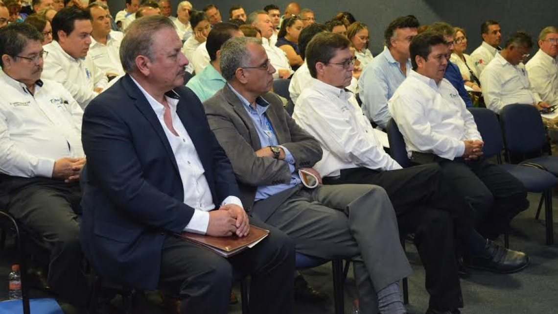 Capacitan a personal de Salud para lograr metas institucionales