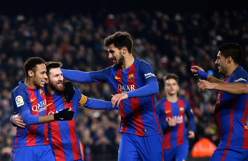 El Barcelona golea a la Real Sociedad 