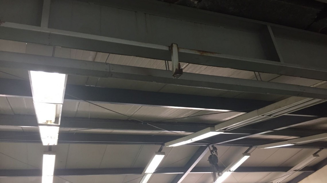 En riesgo por goteras simuladores motrices en Conalep