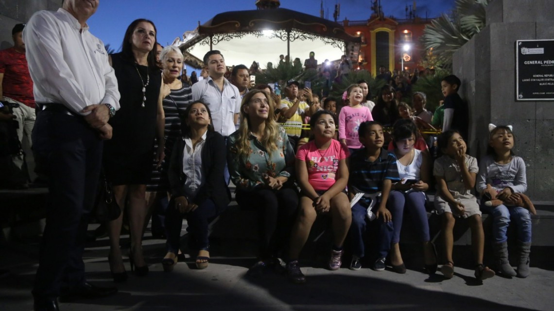 Maki Ortiz inaugura Festival Navideño 2017