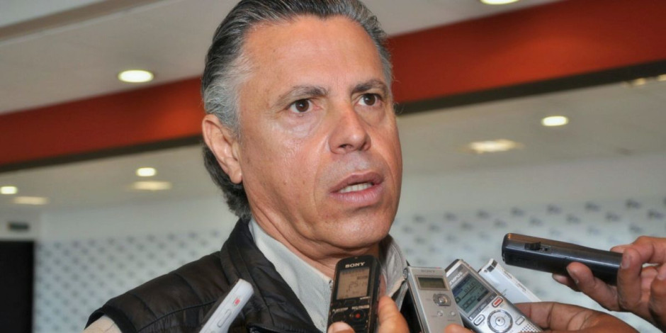 Realiza alcalde de entrega de 3 mil lámparas Led