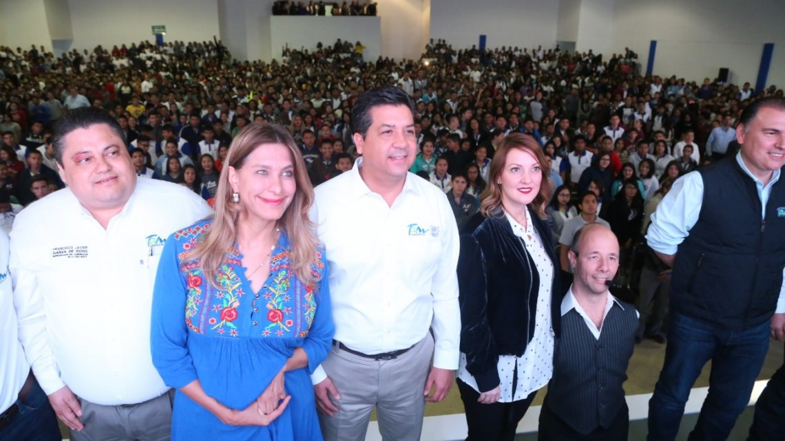 Realizan conferencia "Si yo puedo tu puedes"