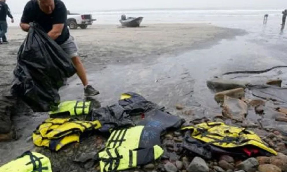 Ocho migrantes mueren en California por naufragio de un bote