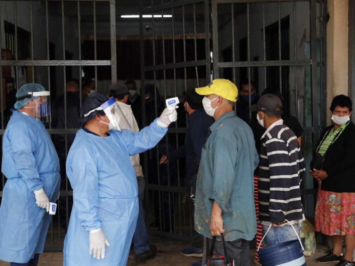 Autoridades sanitarias de Paraguay reportan brote en cárcel