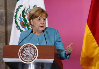 Apoya  Merkel a México ante problemas de corrupción y crimen organizado