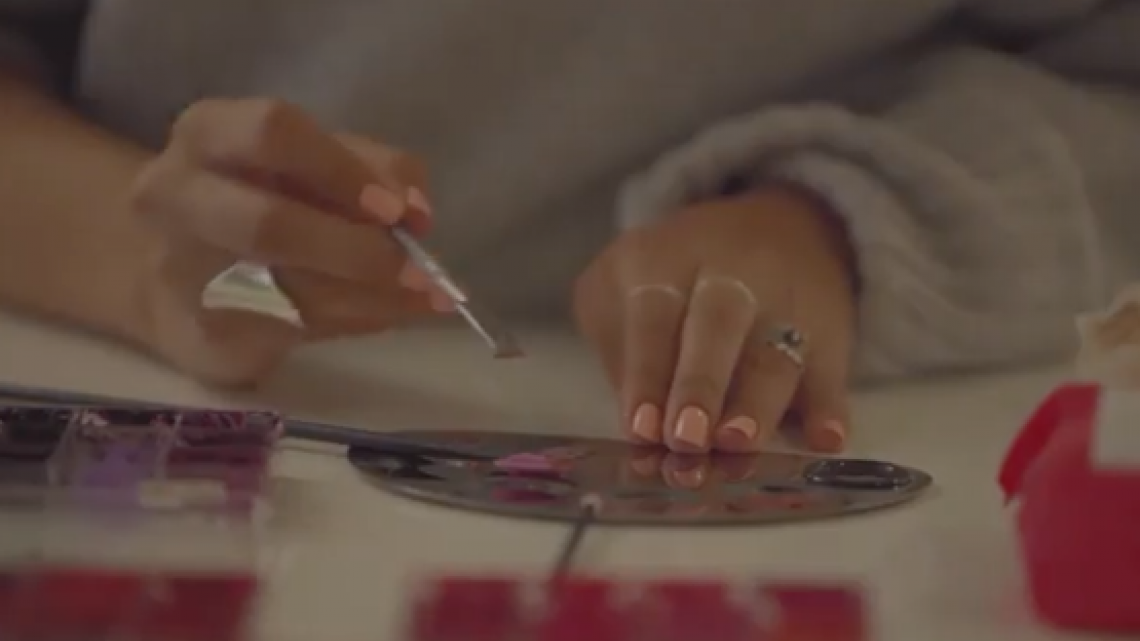 Selena Gómez anuncia su línea de cosméticos