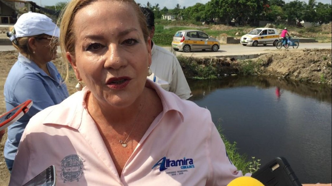 Realizan trabajos de limpieza de canales pluviales y del sistema lagunario