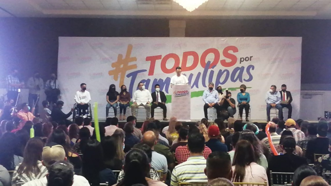 Concentra "El Truco" a miles de personas en Matamoros