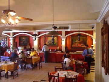 Analizan restauranteros aumentos en menús