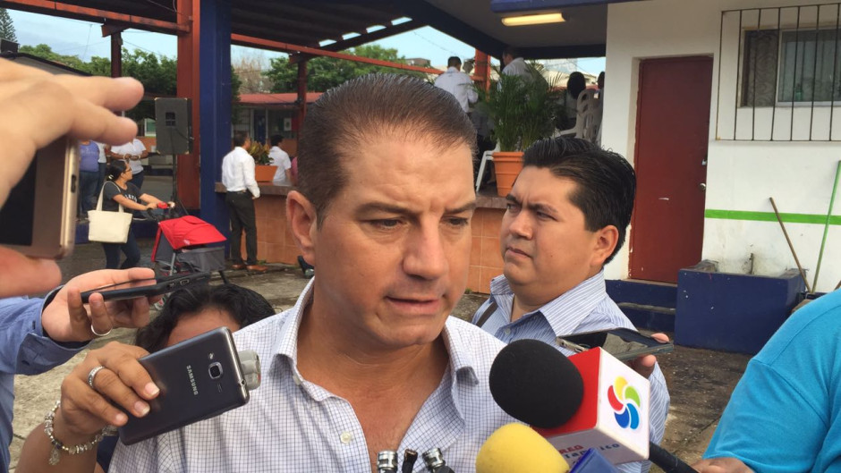 Lluvias paralizan más de 60 obras municipales 