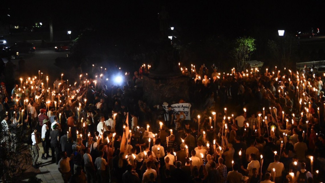1 muerto y 19 heridos tras ataque durante manifestación de neonazis en Charlottesville, EU 