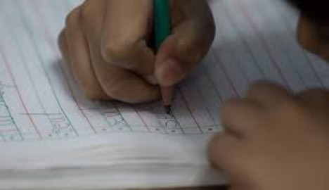 Pese al Covid, escuelas particulares anuncian regreso a clases presenciales