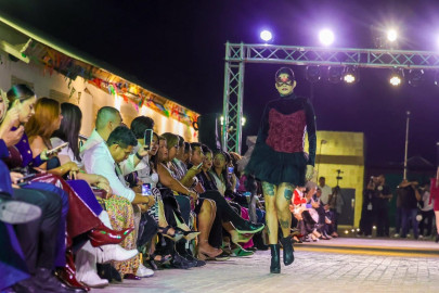 Destacó muestra de alta costura en el Museo del Ferrocarril