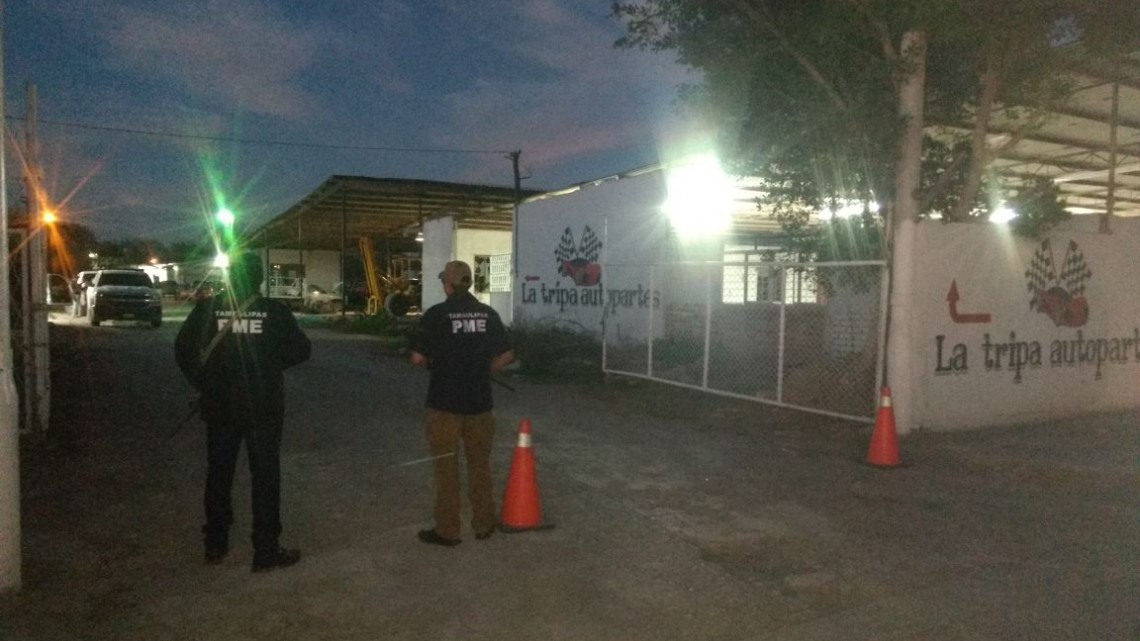 Aseguran establecimientos de autopartes