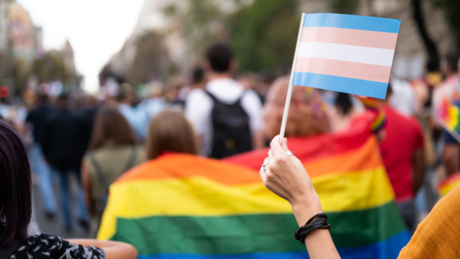 Argentina prohíbe cirugías y tratamientos de cambio de sexo en menores de edad