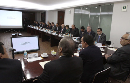 IMSS llama a trabajadores a mantener equilibrio financiero y mejorar el servicio