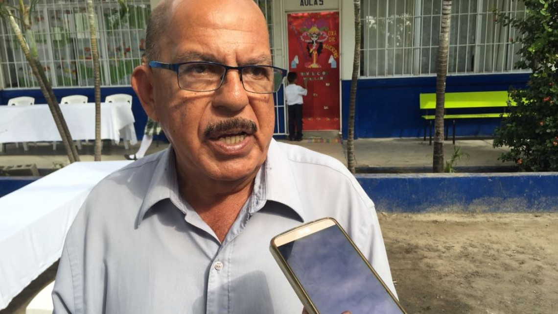 Contratan personal para apoyar en labores educativas