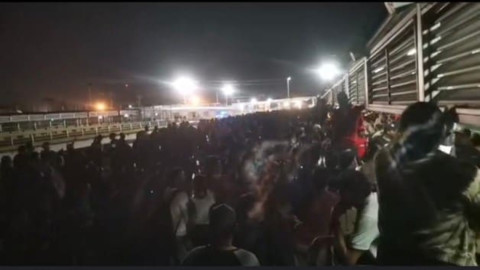 Migrantes intentan ingresar de manera ilegal a EU por puente de Matamoros