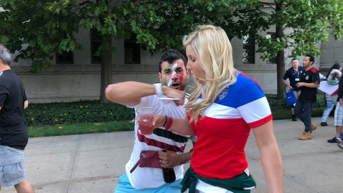 Mexicanos abarrotan el soldier Field previo al MEX vs EU