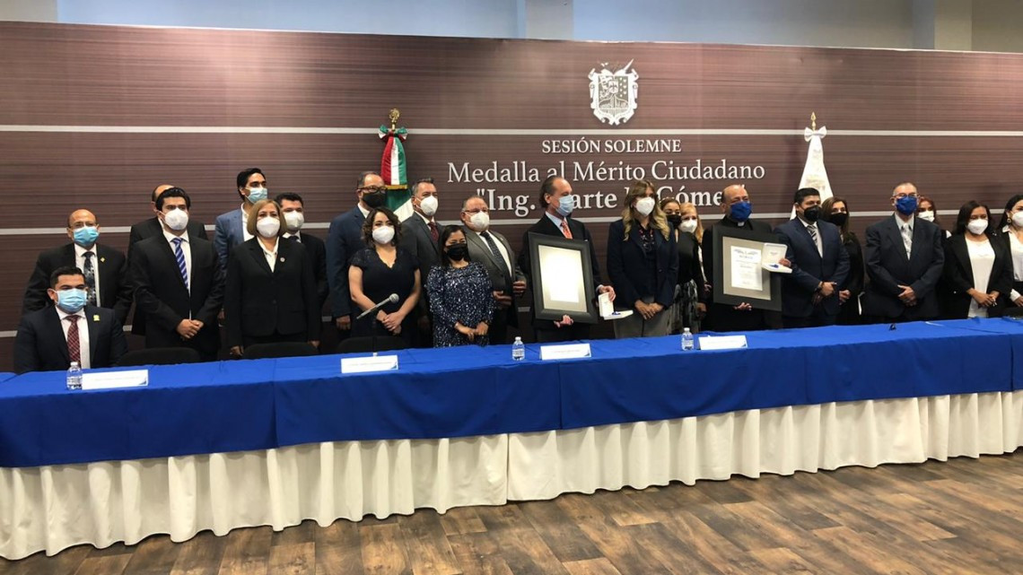 Reciben medalla al Mérito Ciudadano 'Marte R. Gómez'