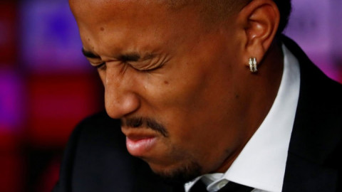 Eder Militao sufre mareos en medio de su presentación en el Real Madrid