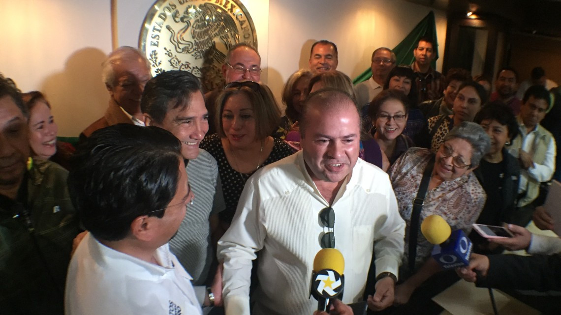 Después de 30 años tendrán luz en Fraccionamiento fundadores