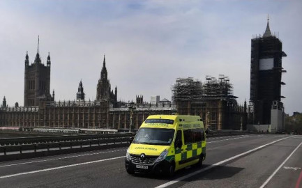 Reino Unido registra mas de 800 muertos por covid-19 en las últimas 24 horas 