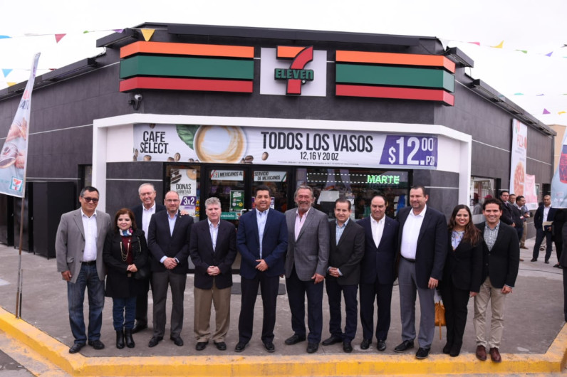 Inauguran en Reynosa nueva imagen de Petro Seven