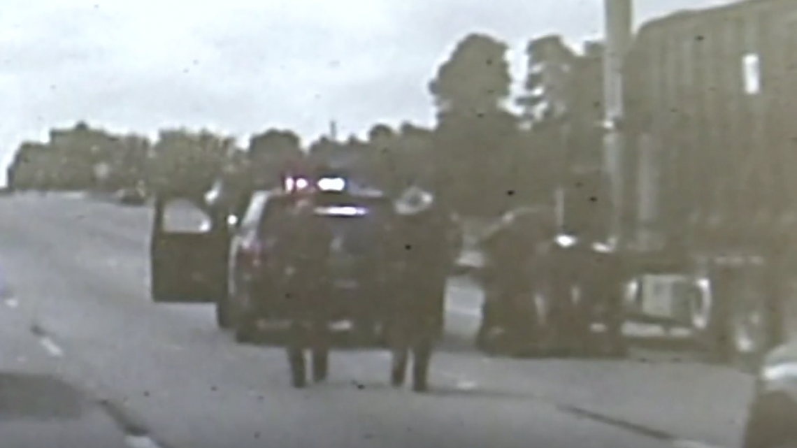 Mujer se roba camión de basura en Houston