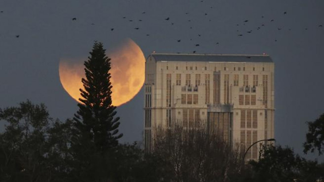 Así se vivió la superluna azul de sangre en el mundo