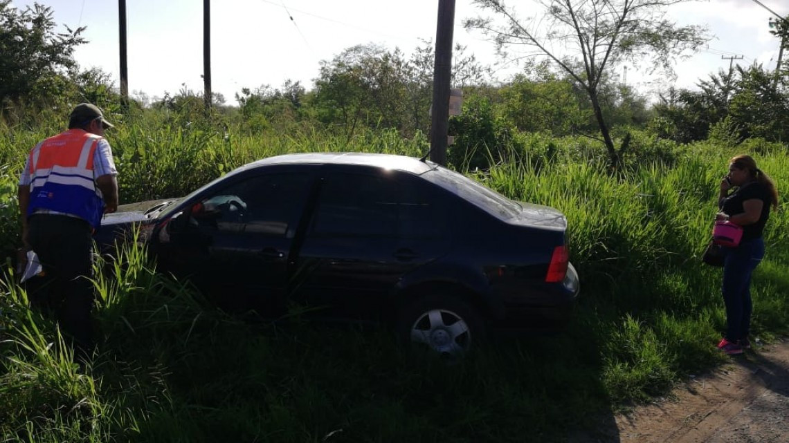 Estudiantes resultan lesionados tras participar en fuerte choque