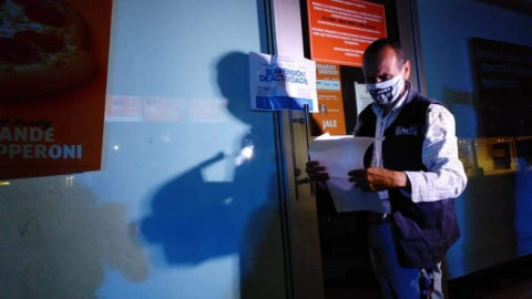 Abarrotan pizzerías y comercios en México por el día del niño