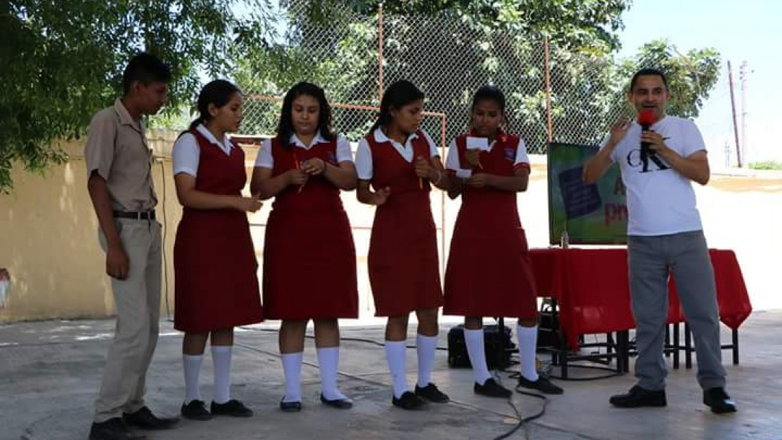 Continúan festejos del "Día del estudiante"