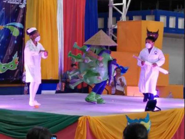 Niño se disfraza de “coronavirus” y causa sensación en redes