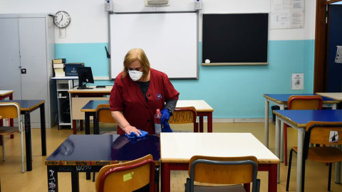 Nuevas pautas de los CDC se pronuncian a favor de la reapertura de escuelas 