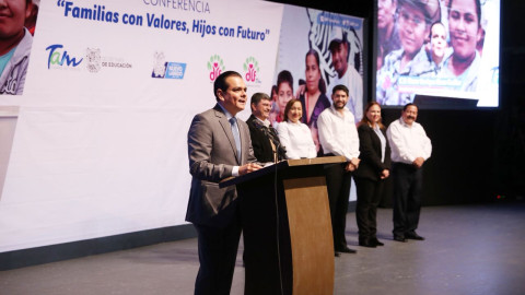 Una sociedad sin valores no tiene futuro: Enrique Rivas 