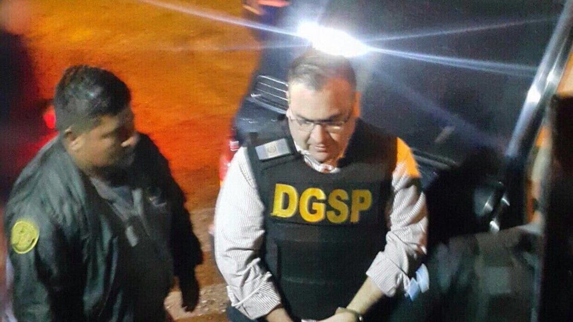 Javier Duarte  llega a base militar para su extradición a México