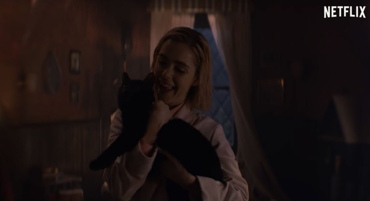 Salem y Sabrina se encuentran por primera vez en un nuevo adelanto 